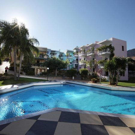 Bellos Hotel Apartments Херсонисос Екстериор снимка