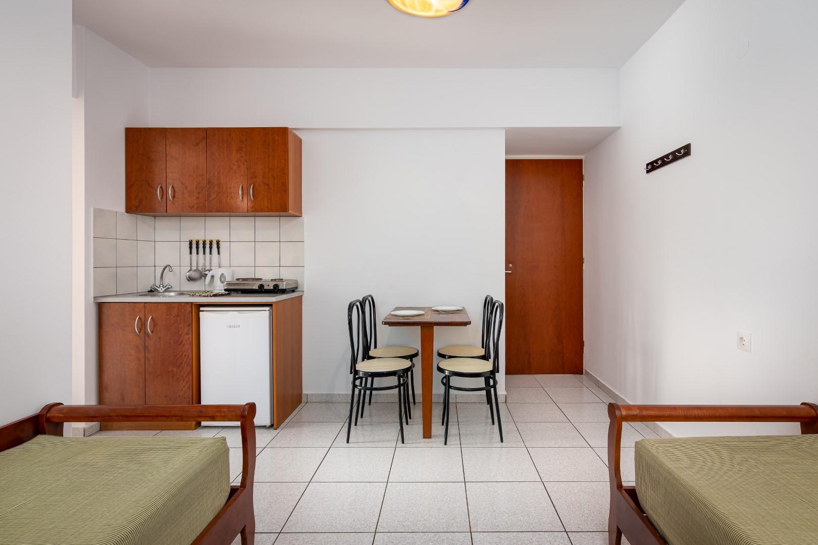 Bellos Hotel Apartments Херсонисос Екстериор снимка