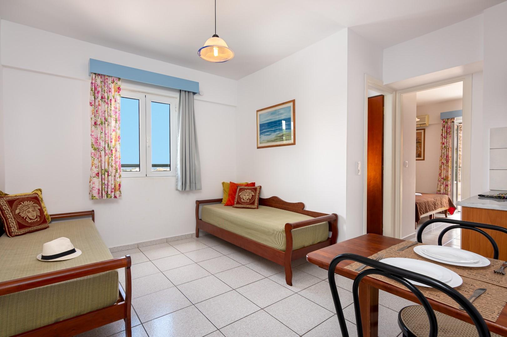 Bellos Hotel Apartments Херсонисос Екстериор снимка