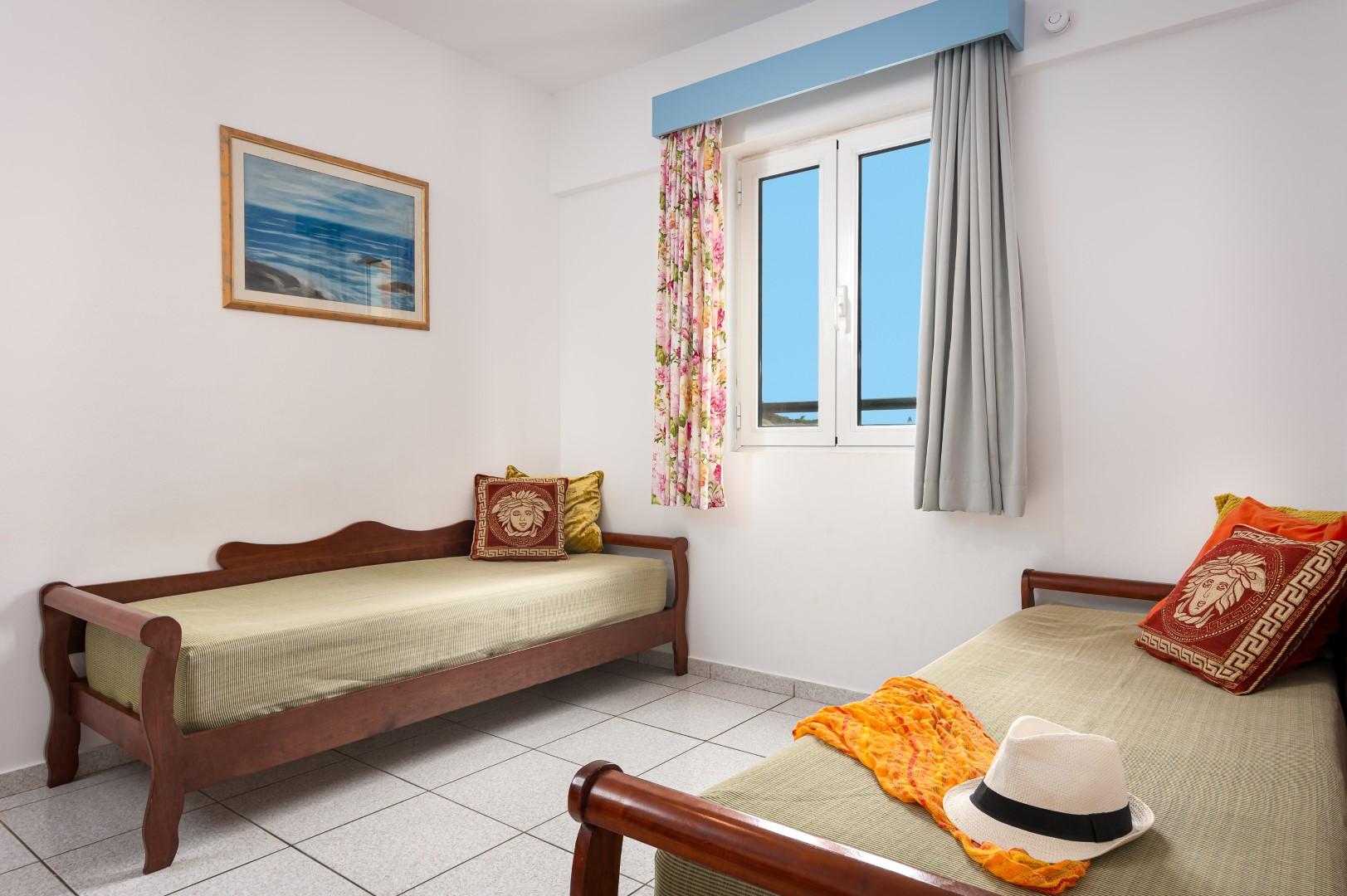 Bellos Hotel Apartments Херсонисос Екстериор снимка