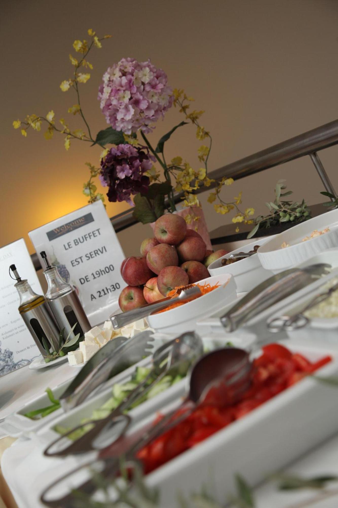 Bellos Hotel Apartments Херсонисос Екстериор снимка