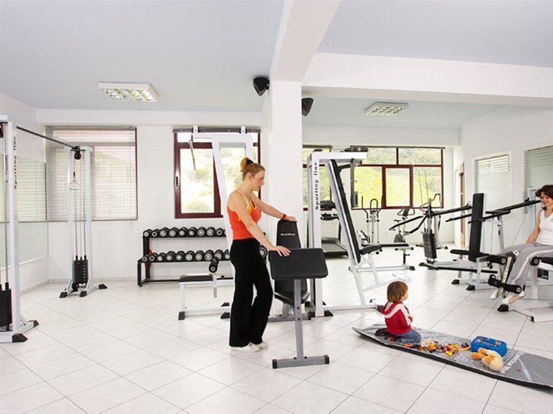 Bellos Hotel Apartments Херсонисос Екстериор снимка
