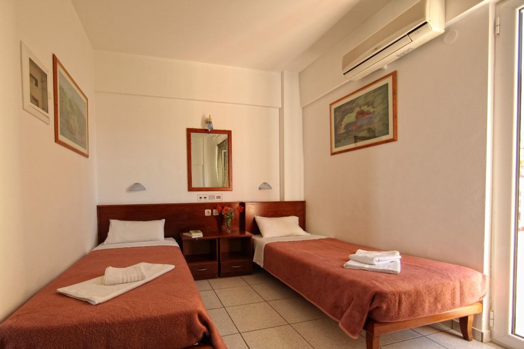 Bellos Hotel Apartments Херсонисос Екстериор снимка